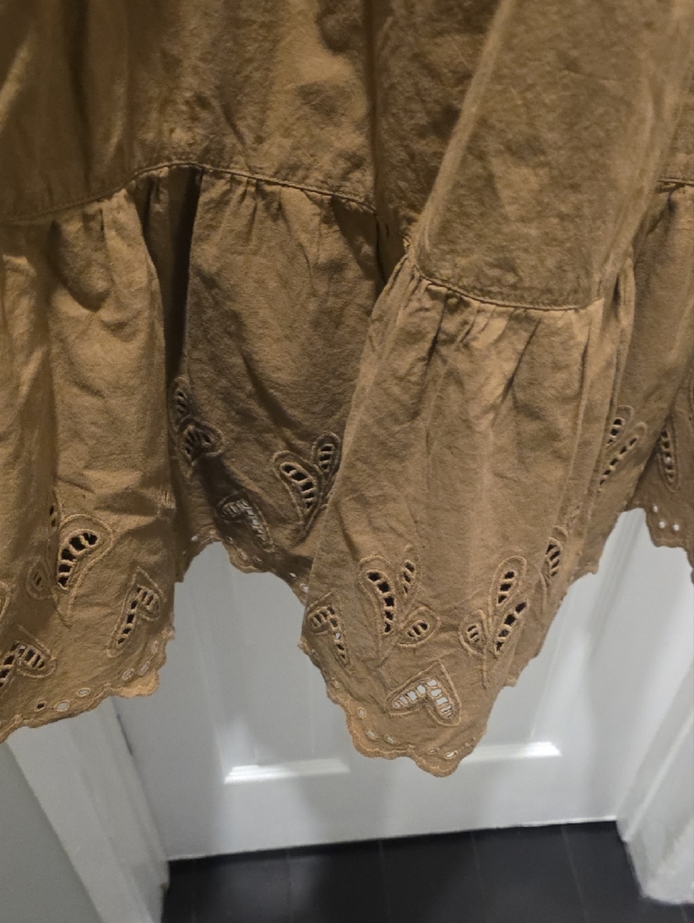 GAP Tan Tiered Eyelet Dress - Picture 4 of 4